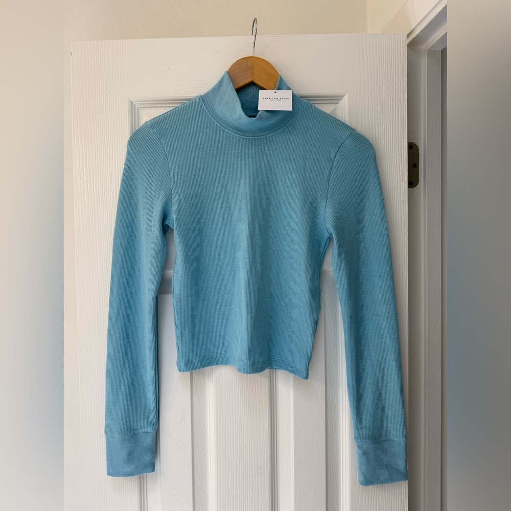 NWT American Eagle Blue Thermal Cropped Turtle Neck Size Medium
